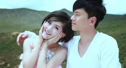 职场女性冬季如何着装能兼顾商务性和保暖性?游戏画面