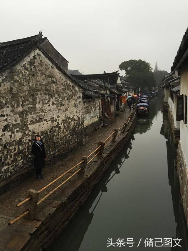 逃离小怪世界